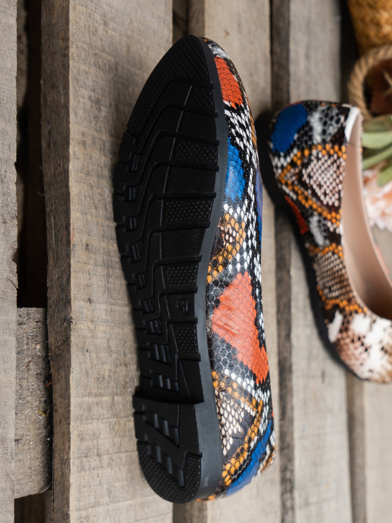 Women's Fashion Casual Flat Pointed Toe Shoes - DANCING WITH SHOES